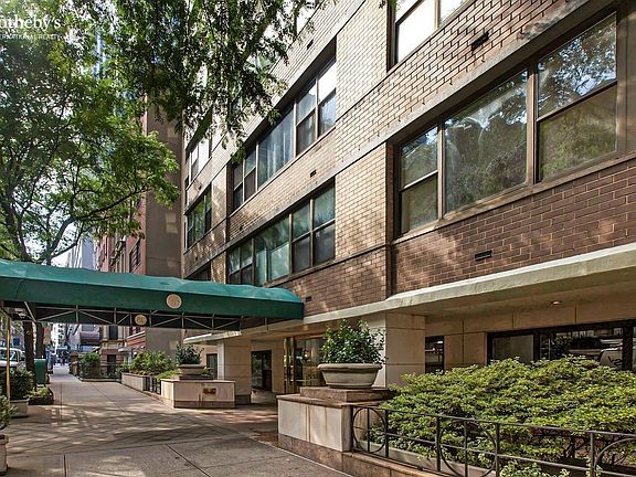 4th image of 35 E 38th St APT 11E
