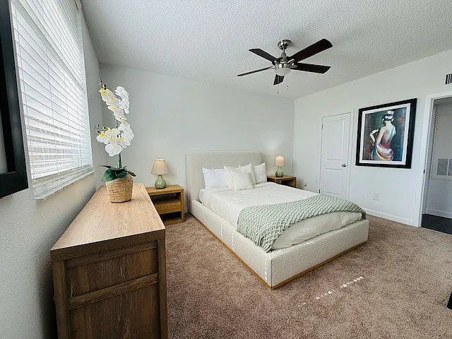 Waterford Point Apartments — Photo 10