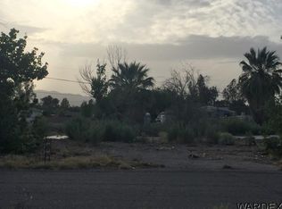 10579 S Tropics Rd, Mohave Valley, AZ 86440