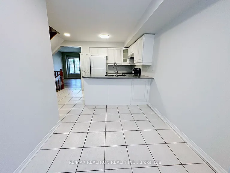 329 Bur Oak Ave — Photo 8