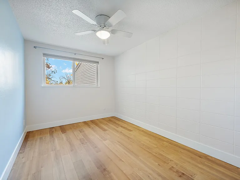 926 S Curtis Rd — Photo 14