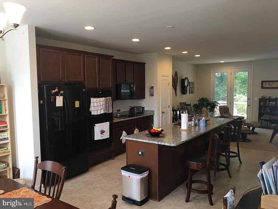 1st image of 155 Biscane Ct
