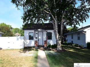 527 N 22nd St, Blair, NE 68008