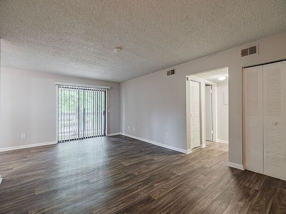 3rd image of 3110 Godby Rd APT 7E
