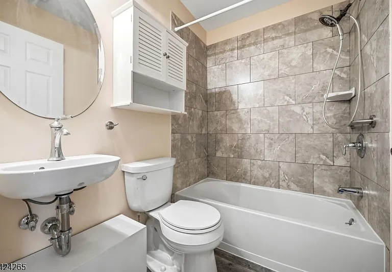 424 Hartford Dr — Photo 39