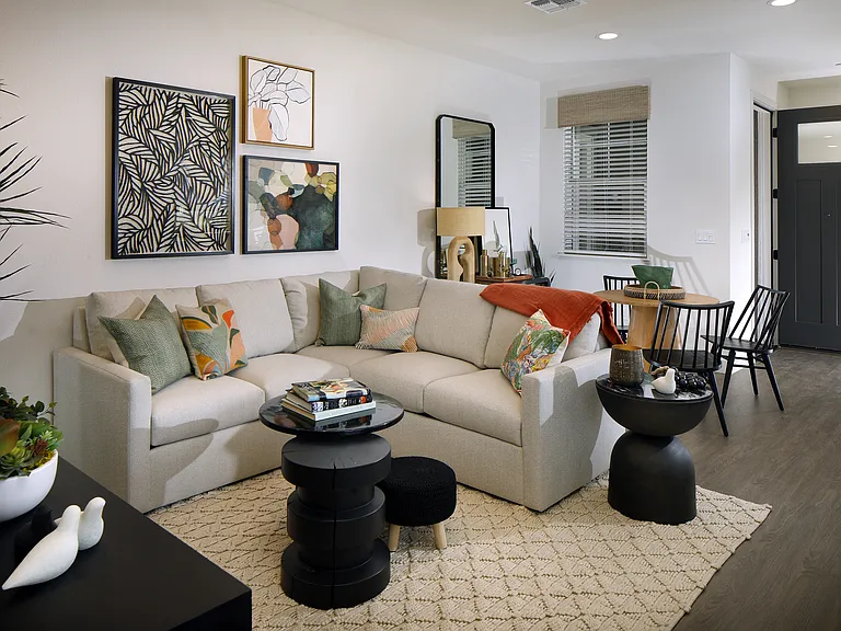 Sierra Vista — Photo 15