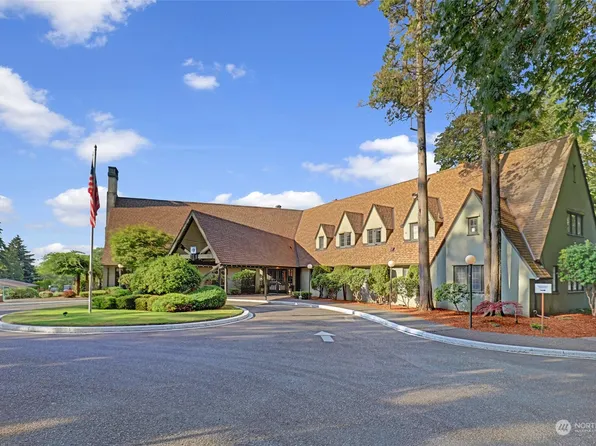 10917 Glen Acres Drive #B, Seattle, WA 98168