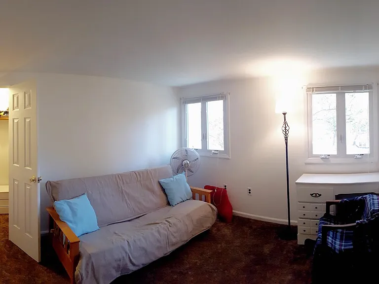 32 Phelps Ave #5 — Photo 7