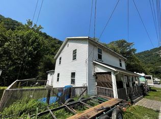 1231-1233 Guyandotte Ave, Mullens, WV 25882