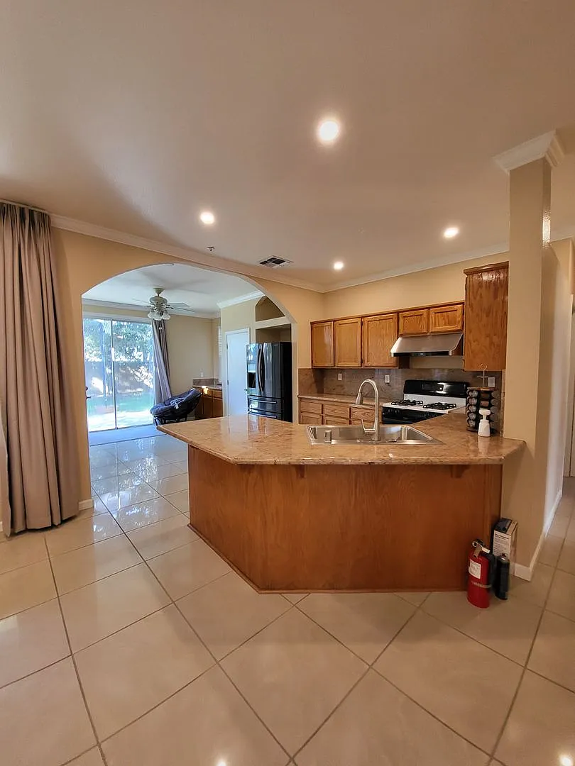 920 Garcia Dr Woodland CA 95776 — Photo 3