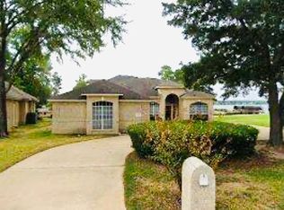 12819 Oak Village Dr, Montgomery, TX 77356