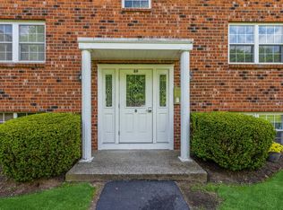 89 Pleasant St APT D2, Medfield, MA 02052