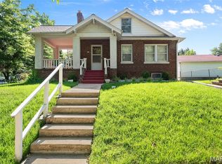 512 N Hills Dr, Saint Louis, MO