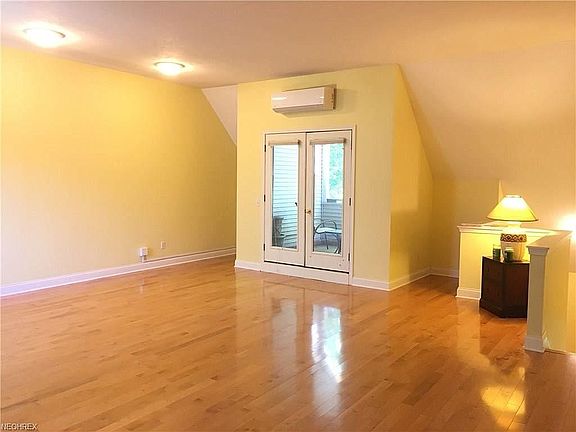 2nd image of 2738 Euclid Heights Blvd