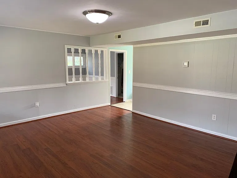 6019 Westbourne Dr — Photo 3