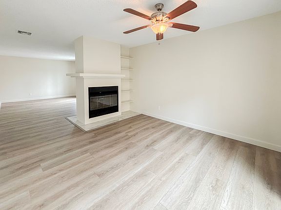 3rd image of 2109 Mendocino Blvd