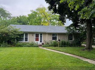 48 N Linden Ave, Palatine, IL 60074