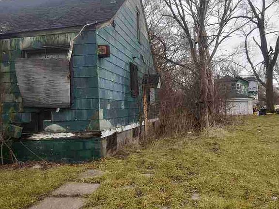 14550 Greenlawn