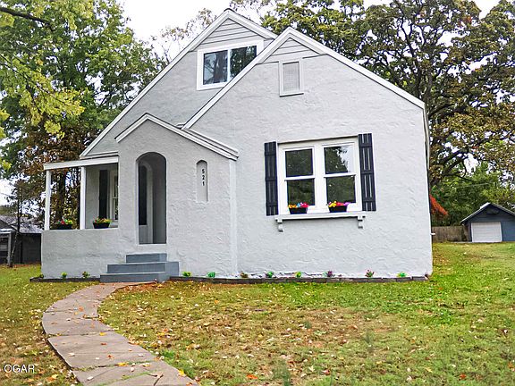 4th image of 521 Oak Ridge Dr