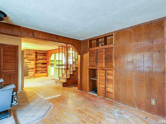 4th image of 2486 William Ave