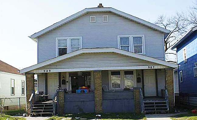 1st image of 987 E 15th Ave