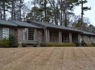 3404 Brookwood Rd, Mountain Brook, AL 35223