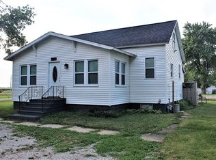 550 High St, Weldon, IL 61882