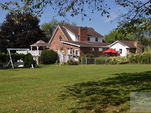 3rd image of 7697 Beech Run Rd