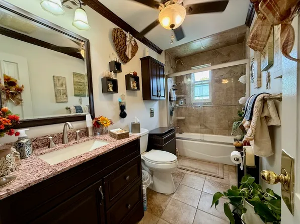 1861 East 32nd Street image 16 of 27