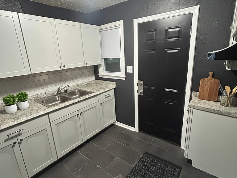 797 Buntyn St — Photo 3