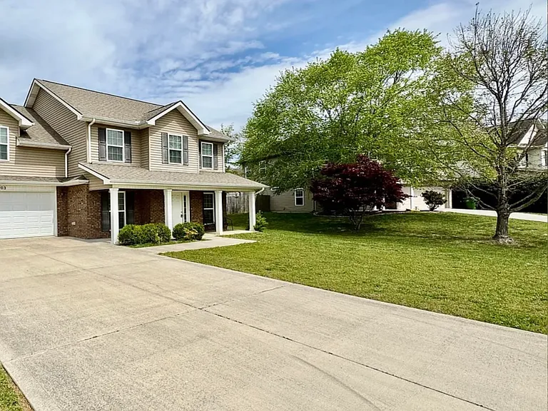 1203 Elsborn Ridge Rd — Photo 2