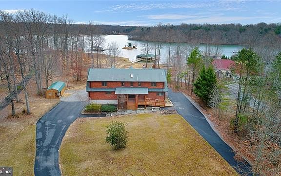 2nd image of 476 Overton Dr