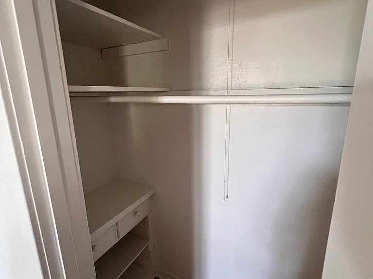 4600 Los Feliz Blvd #208 — Photo 10