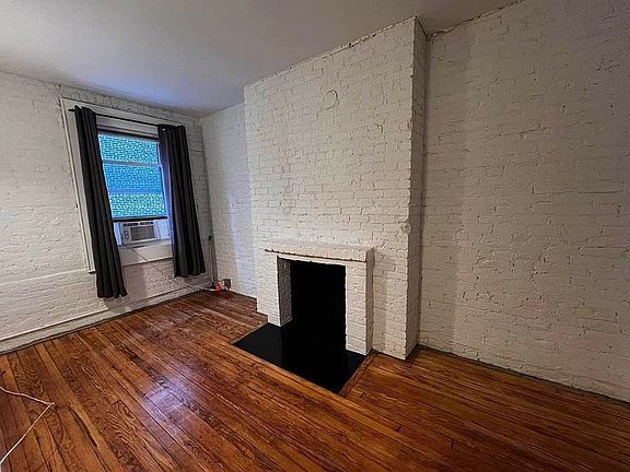 5th image of 645 Hudson St #5