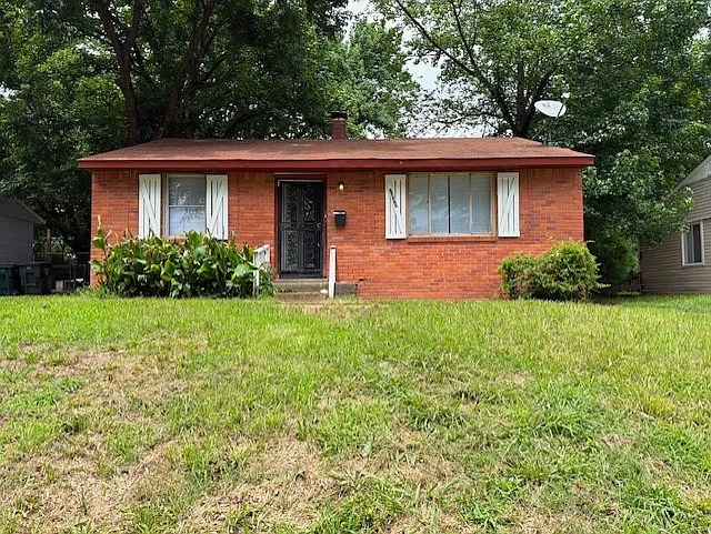 2840 Brewer Ave — Photo 1