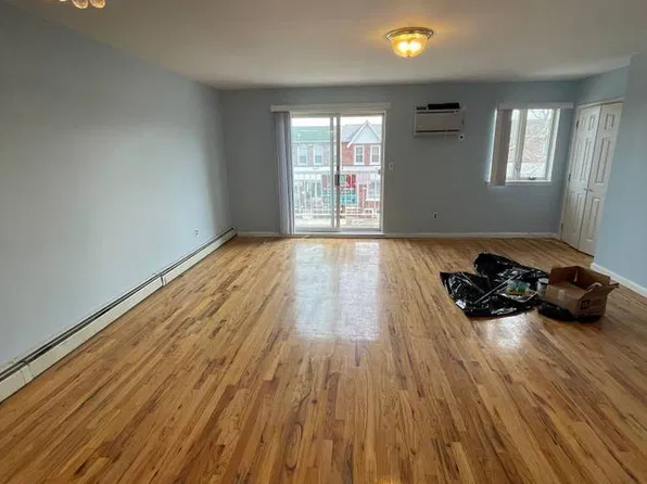 2365 E 13th St APT 2B, Brooklyn, NY 11229