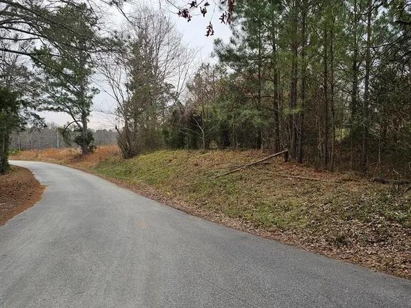 109 Pump House Rd, Greenwood, SC 29649