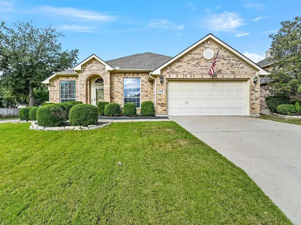 12101 Shadybrook Dr, Fort Worth, TX 76244