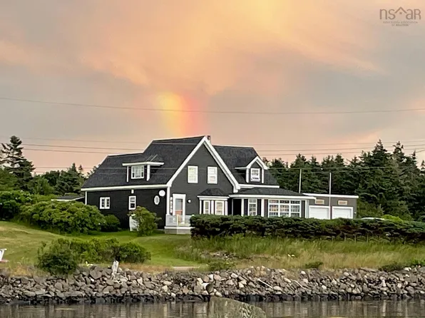 427 Overcove Rd, Freeport, NS B0V 1B0