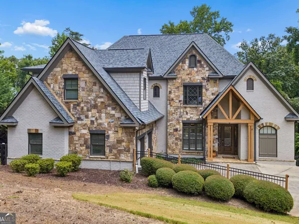 3330 Chimney Point Dr, Cumming, GA 30041