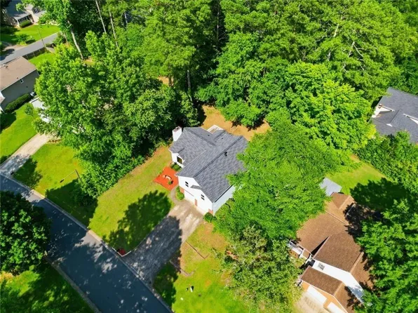 3513 Robin Ln, Acworth, GA 30101