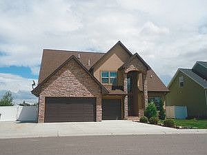 1st image of 1005 Applewood Dr