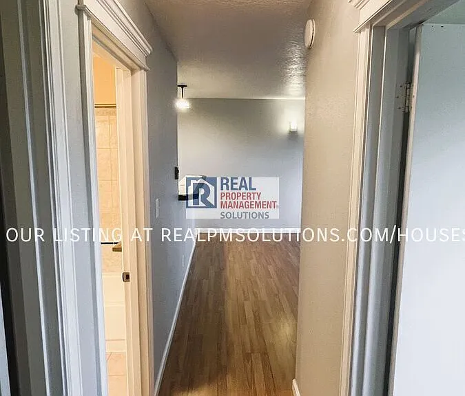 3425 SW Barbur Blvd #5 — Photo 18