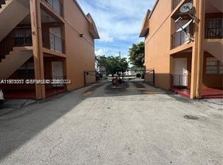 1230 W 54th St APT 211A, Hialeah, FL 33012