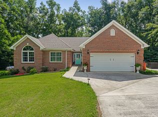 705 Tower Hill Rd, Livingston, TN 38570