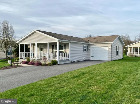 30 Wren Dr, Bechtelsville, PA 19505