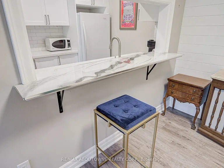 1450 Glen Abbey Gate #214 — Photo 12
