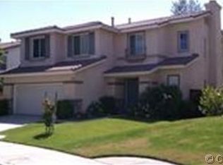 7532 Oakwood Ln, Highland, CA 92346