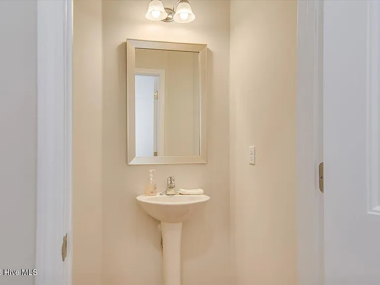 1436 Feldspar Ct — Photo 16