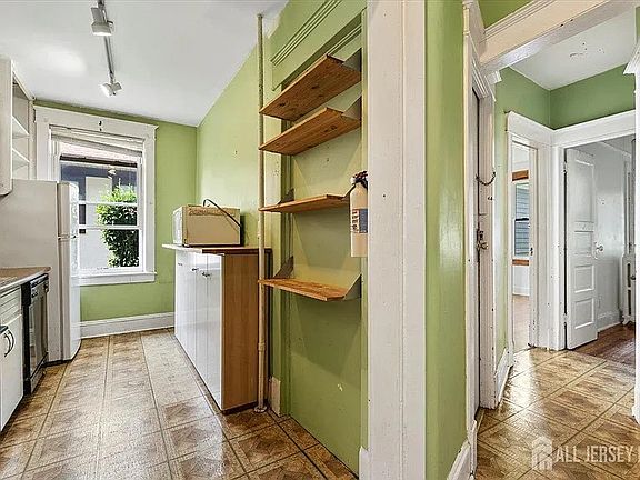 3rd image of 117-119 N 3rd Ave #3